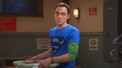 Imagem da notícia "Eu sempre era escolhido como a pessoa burra": Como Jim Parsons mudou o destino da sua carreira com The Big Bang Theory