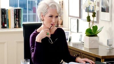 Imagem da notícia Emily Blunt diz que foi "aterrorizante" trabalhar com Meryl Streep em O Diabo Veste Prada