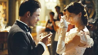 Imagem da notícia Uma das minisséries mais provocativas da TV está de volta: São apenas 18 episódios e um dos elencos mais estrelados de todos os tempos