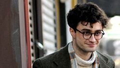 Imagem da notícia Veja as primeiras imagens de Daniel Radcliffe como poeta beatnik 