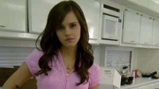 Imagem da notícia Emma Watson divulga foto de sua personagem em The Bling Ring