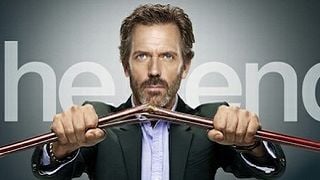 Imagem da notícia José Padilha pode dirigir Hugh Laurie em Robocop