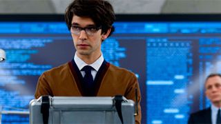 Imagem da notícia Nova imagem de 007 - Operação Skyfall revela o intérprete de Q