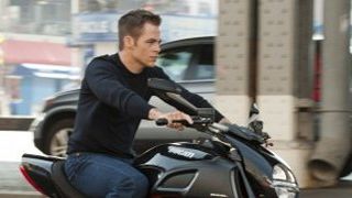 Imagem da notícia Divulgada a primeira imagem de Chris Pine em Jack Ryan