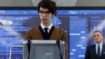 Imagem da notícia James Bond conhece Q no novo vídeo de 007 - Operação Skyfall