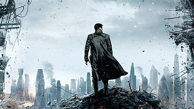 Imagem da notícia Além da Escuridão - Star Trek ganha primeiro cartaz