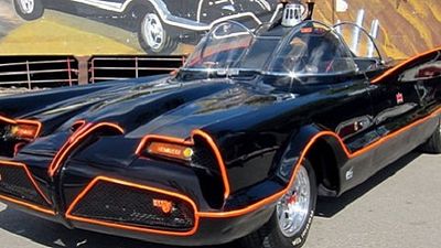 Imagem da notícia Fim do leilão do clássico Batmóvel, comprado por uma fortuna