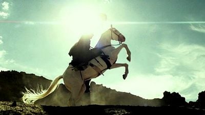 Imagem da notícia Novos trailers legendados de O Cavaleiro Solitário e Oz: Mágico e Poderoso