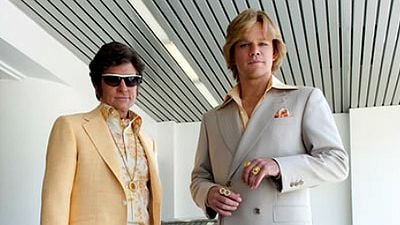 Imagem da notícia Michael Douglas e Matt Damon são amantes na primeira foto oficial de Behind the Candelabra