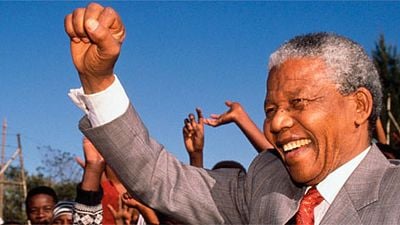Imagem da notícia Nelson Mandela morre aos 95 anos