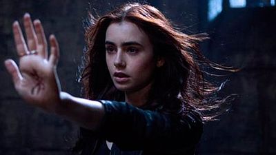 Imagem da notícia Exclusivo - Veja cena legendada de Os Instrumentos Mortais - Cidade dos Ossos