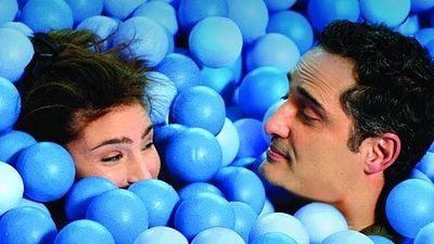 Imagem da notícia Exclusivo - Caia no ritmo contagiante do vídeo clipe de A Sorte em Suas Mãos