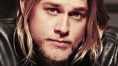 Imagem da notícia Charlie Hunnam desiste de Cinquenta Tons de Cinza