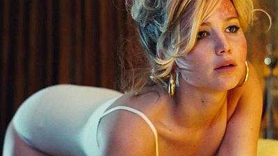 Imagem da notícia Trapaça: Drama com Jennifer Lawrence e Christian Bale ganha trailer legendado