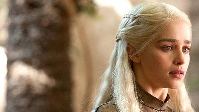 Imagem da notícia Emilia Clarke, de Game of Thrones, será Sarah Connor em novo O Exterminador do Futuro