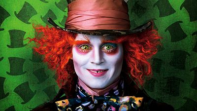 Imagem da notícia Sequência de Alice no País das Maravilhas ganha título, e pode ter Sacha Baron Cohen no elenco