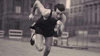 Imagem da notícia Trailer revela as primeiras imagens de Unbroken, dirigido por Angelina Jolie