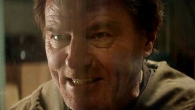 Imagem da notícia Bryan Cranston surge enfurecido em novo trailer de Godzilla: "Você não tem ideia do que está por vir!"