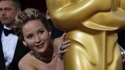 Imagem da notícia Mesmo sem ser premiada, Jennifer Lawrence rouba a cena no Oscar 2014