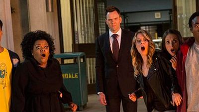 Imagem da notícia Community escapa da morte e garante sexta temporada