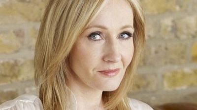 Imagem da notícia Novo texto de J.K. Rowling mostra Harry Potter aos 34 anos