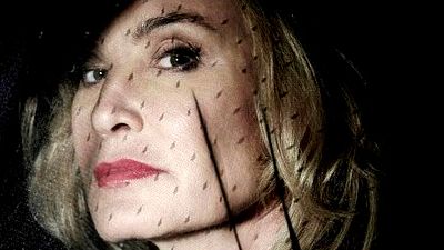 Imagem da notícia American Horror Story: Divulgada imagem de Jessica Lange com a menor mulher do mundo! 