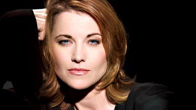 Imagem da notícia Lucy Lawless ganha primeira imagem em Marvel's Agents of S.H.I.E.L.D.