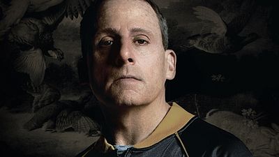 Imagem da notícia Steve Carell deixa o humor de lado para mostrar sua faceta sombria em teaser e cartaz de Foxcatcher 