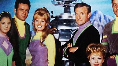 Imagem da notícia Perdidos no Espaço vai ganhar nova série de TV com roteiristas de Drácula - A História Nunca Contada