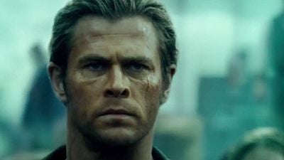 Imagem da notícia Chris Hemsworth enfrenta baleia gigante no angustiante primeiro trailer de No Coração do Mar
