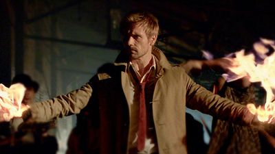 Constantine conversa com um anjo caído em novo teaser da série