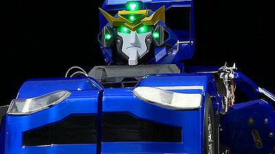 Imagem da notícia Japoneses criam o primeiro robô inspirado em Transformers