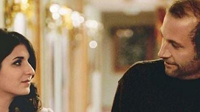 Imagem da notícia Exclusivo: Confira o cartaz nacional da comédia noir francesa Se Fazendo de Morto