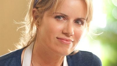 Imagem da notícia AMC escala atriz de Garota Exemplar como protagonista da série derivada de The Walking Dead 