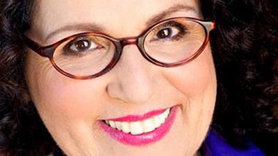 Imagem da notícia The Big Bang Theory prestará novo tributo à atriz Carol Ann Susi, falecida em novembro