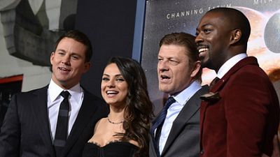 Imagem da notícia AdoroHollywood: Confira como foi a première de O Destino de Júpiter em Los Angeles