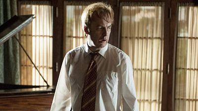 Imagem da notícia Better Call Saul - S01E02: Jimmy mostra todo seu talento