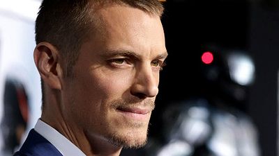 Imagem da notícia Esquadrão Suicida: Joel Kinnaman negocia para susbtituir Tom Hardy como Rick Flagg