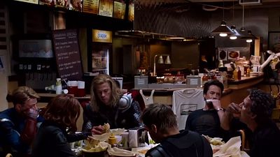 Imagem da notícia Visita aos bastidores revela segredos e sequências inéditas de Vingadores 2!