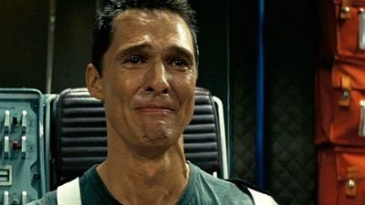 Imagem da notícia Roteirista de Interestelar revela que o desfecho original do filme poderia ter sido "muito mais simples"