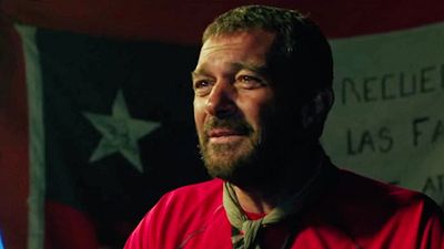 Imagem da notícia Antonio Banderas e Rodrigo Santoro estrelam o primeiro trailer de Los 33, drama sobre mineiros soterrados no Chile