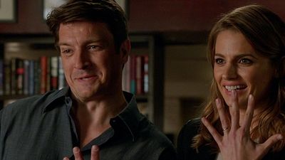Imagem da notícia Castle: Nathan Filion retorna, mas... e Stana Katic?