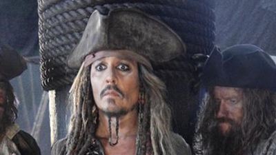 Johnny Depp surge bem... amarrado na primeira imagem oficial de Piratas do Caribe 5