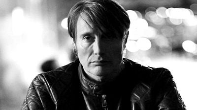 Imagem da notícia Hannibal ganha pôster animado "deliciosamente sinistro"