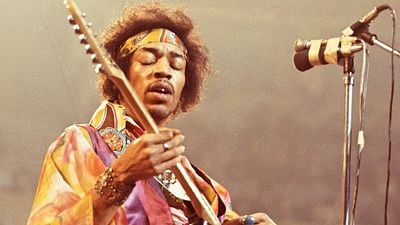 Imagem da notícia Cinebiografia "oficial" de Jimi Hendrix pode ter Paul Greengrass como diretor