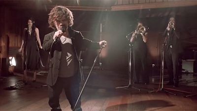 Imagem da notícia Olha essa! Peter Dinklage e Coldplay se unem para versão musical de Game of Thrones
