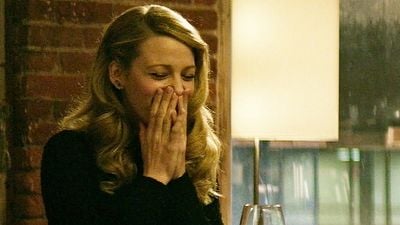 Imagem da notícia Exclusivo: Blake Lively tem jantar romântico em cena de A Incrível História de Adaline