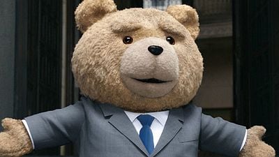 Imagem da notícia Bilheterias Estados Unidos: Ted 2 decepciona, Jurassic World e Divertida Mente dominam o ranking