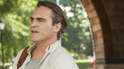 Imagem da notícia O Homem Irracional: Filme de Woody Allen ganha novas imagens com Joaquin Phoenix e Emma Stone