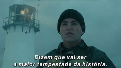 Imagem da notícia Chris Pine sai em missão de resgate "suicida" no primeiro trailer de Horas Decisivas